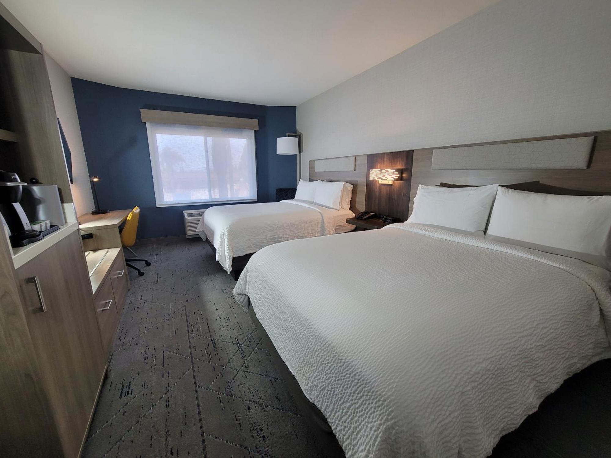 Holiday Inn Express San Diego South - Chula Vista By Ihg Экстерьер фото