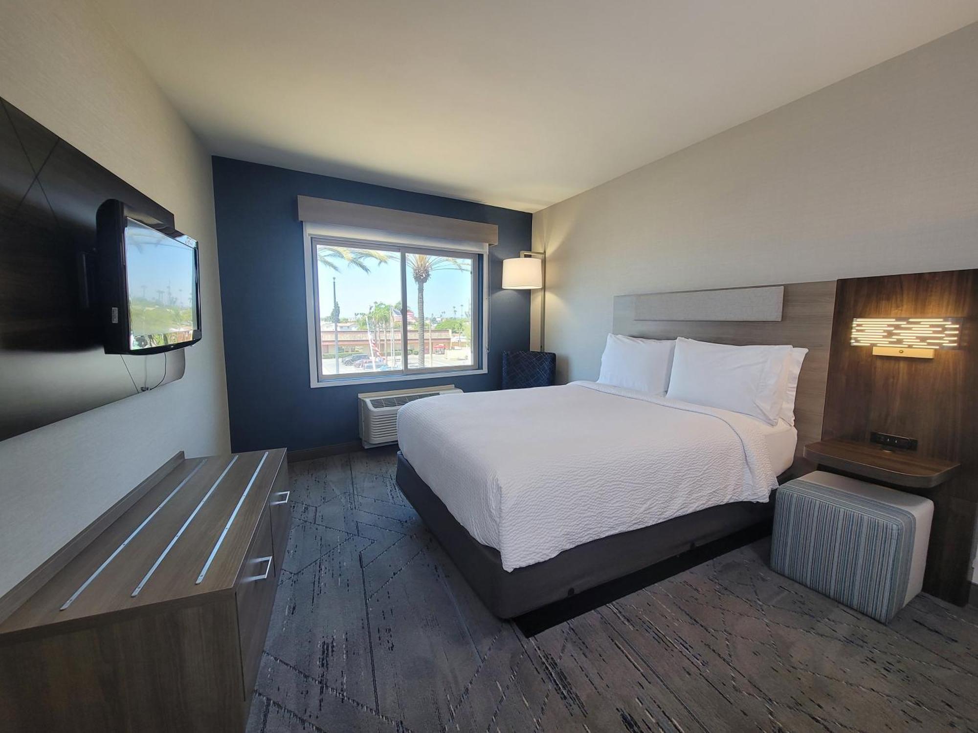 Holiday Inn Express San Diego South - Chula Vista By Ihg Экстерьер фото